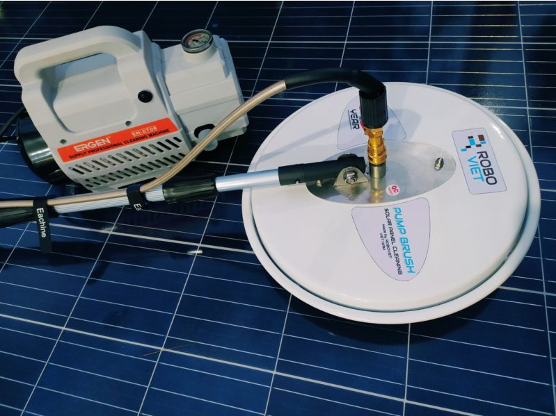 solar panel cleaning equipment